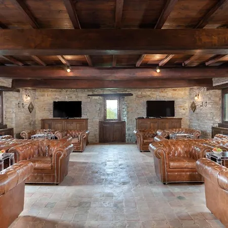 Torre Delle Rose Farm stay Castelvecchio (Florence)